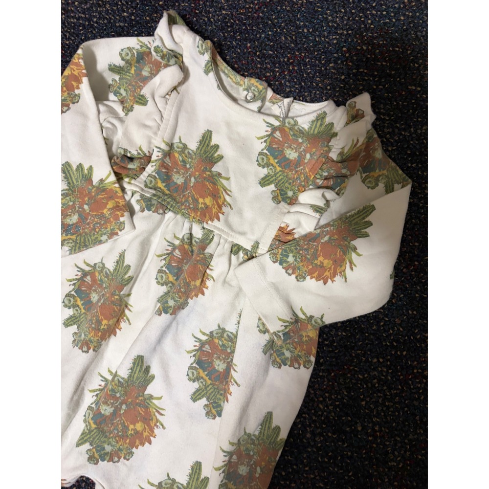 Kate Quinn Organic Cotton Cactus Floral Ruffle Romper 12-18M Long Sleeve Cream